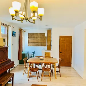 Appartement 5 People, Big, Free Parkings, Near Old Quebec, Near River, Ville de Québec